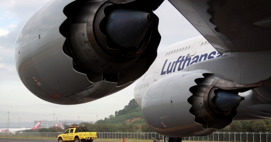 Novo Boeing 747-800 Lufthansa : SP-GRU-FRA